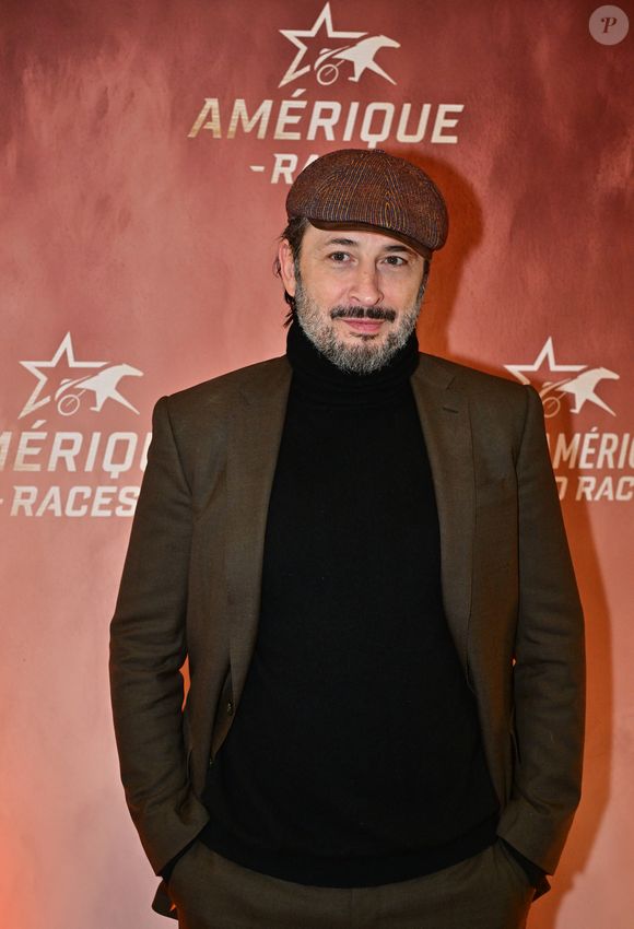 En effet, Mélanie Laurent avait quitté ses parents pour s'installer avec lui, à 18 ans seulement

Michaël Cohen - 104ème édition du Prix d'Amérique 2025 à l'hippodrome Paris-Vincennes le 26 janvier 2025. © Christian Liewig/Bestimage