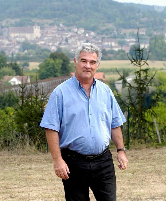 La photo d'archive du 18 août 2006 de Georges Pernoud, producteur et animateur de l'émission Thalassa. Photo par Simonet/ANDBZ/ABACACAPRESS.COM