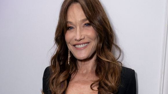 L'autre vie de Carla Bruni : son domaine qui s'étend sur plus de 200 hectares en Provence lui a permis de se lancer dans un business moderne