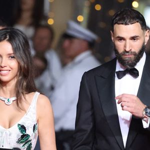 Karim Benzema et sa compagne Lyna Khoudri lors de la montée des marches du film " 13 jours 13 nuits " lors du 78ème Festival International du Film de Cannes. Le 23 mai 2025 © Jacovides-Moreau / Bestimage