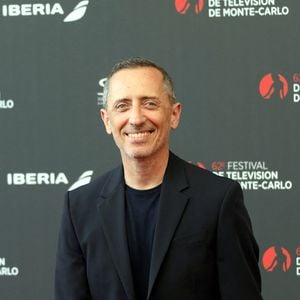 Gad Elmaleh sur le tapis rouge du photocall de la cérémonie d'ouverture du 62ème Festival de Télévision de Monte-Carlo, à Monaco, le 16 juin 2023. Cyril Dodergny/Nice Matin/BestImage