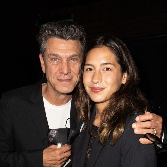 Exclusif - Première sortie officielle de Marc Lavoine et sa femme Line Papin depuis leur mariage lors du défilé Etam Live Show 2020 à Paris le 30 septembre 2020.

© Pool Agence Bestimage