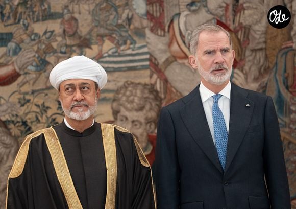 Le sultan d'Oman, Haïtham ben Tariq reçu par le roi Felipe VI d’Espagne au palais de la Zarzuela à Madrid, le 4 novembre 2025. LALO YASKY / BESTIMAGE