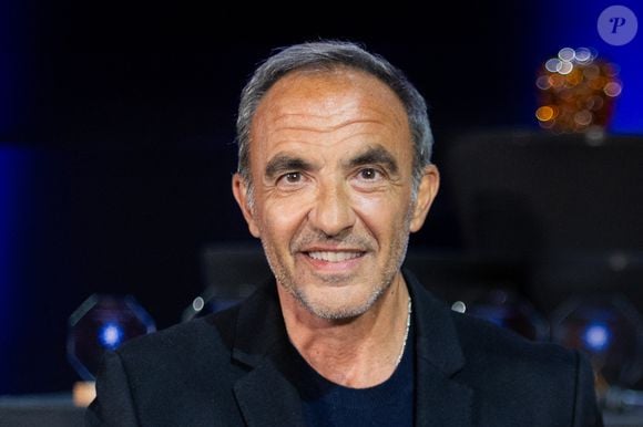 Nikos Aliagas participe au 'Multi Screen Grand Prix 2026' à l'hôtel Pullman Paris Montparnasse le 13 avril 2026 à Paris, France. Photo par Nasser Berzane/ABACAPRESS.COM
