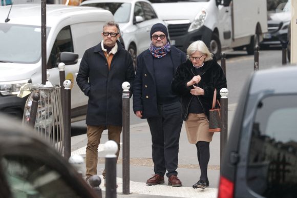 Fabien Galthié et des invités assistant à la cérémonie d'enterrement de Jean-Luc Petitrenaud à l'église Saint-Pierre du Gros Caillou dans le 7e arrondissement de Paris, France, le 17 janvier 2025. Jean-Luc Petitrenaud, critique gastronomique et personnalité de la télévision française, est décédé le 10 janvier à l'âge de 74 ans. Photo par Nasser Berzane/ABACAPRESS.COM