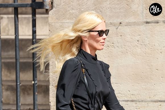Claudia Schiffer - Arrivées aux obsèques de Mathilde Favier en l'église Saint-Sulpice à Paris le 31 aout 2026. © Dominique Jacovides-Cyril Moreau/Bestimage