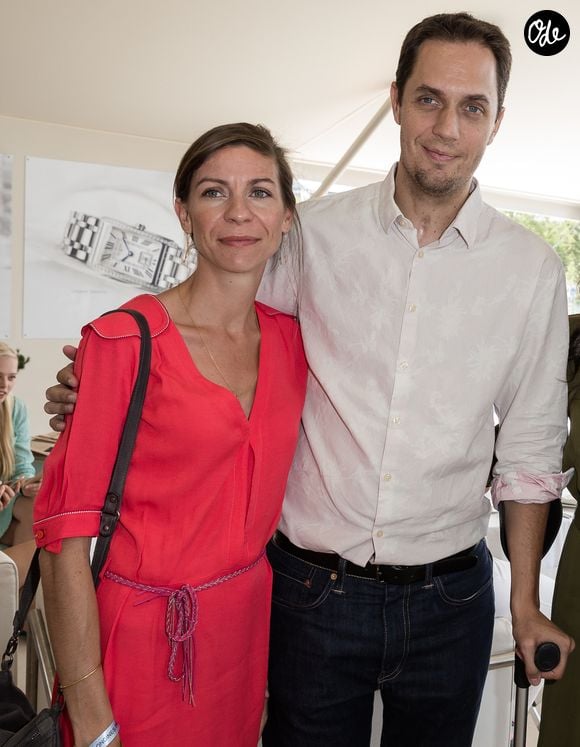 Grand Corps malade et sa femme Julia Marsaud lors du Longines Paris Eiffel Jumping au Champ-de-Mars à Paris, le 5 juillet 2015. Crédit Corleone / Borde / Bestimage