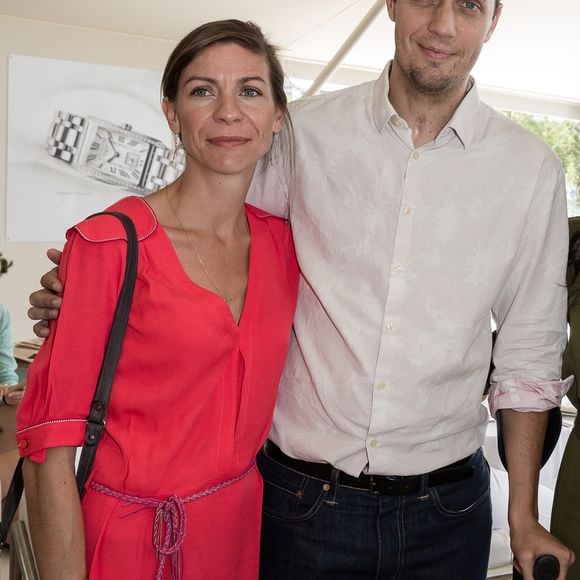 Grand Corps malade et sa femme Julia Marsaud lors du Longines Paris Eiffel Jumping au Champ-de-Mars à Paris, le 5 juillet 2015. Crédit Corleone / Borde / Bestimage
