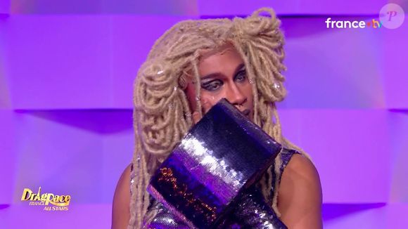 Capture d'écran de l'émission Drag Race France diffusée le 17 juillet 2025.