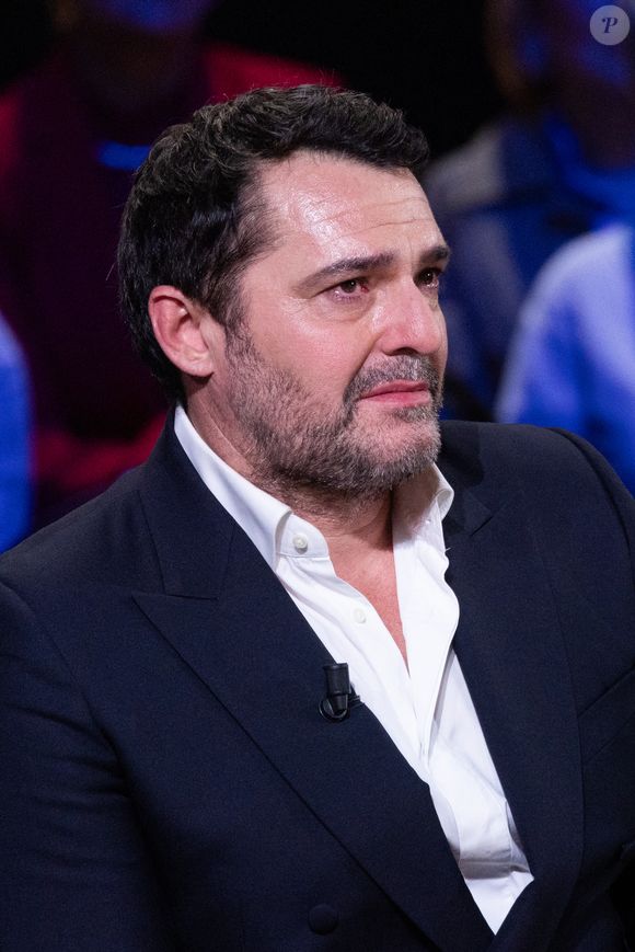 Arnaud Ducret lors de l'enregistrement de l'émission "La Boîte à secrets", présentée par Faustine Bollaert et diffusée le 17 octobre sur France 3, dans les studios du Lendit à Saint-Denis, France, le 23 septembre 2025.

© Cyril Moreau/Bestimage