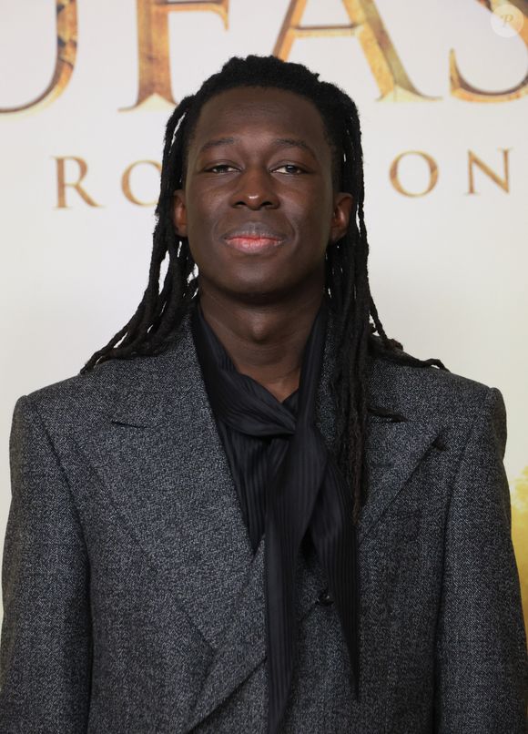 Info - Mory Sacko (Top Chef) et sa femme Emilie seront bientôt parents pour la deuxième fois - Info - Le chef étoilé Mory Sacko chroniqueur sur France Culture à la rentrée - Mory Sacko - Première du film Disney "Mufasa, Le Roi lion" au cinéma Pathé Palace à Paris le 12 décembre 2024. © Coadic Guirec/Bestimage