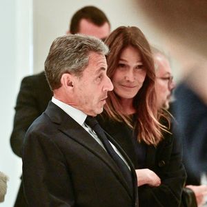 Nicolas Sarkozy et sa femme Carla Bruni - Nicolas Sarkozy condamné à 5 ans de prison à l'issue du procès de l'affaire du financement libyen au tribunal correctionnel de Paris, le 25 septembre 2025. 
© Christian Liewig / Bestimage