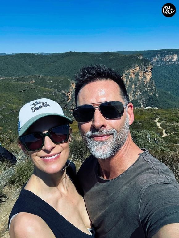 Alexia Barlier et son mari, l'acteur et réalisateur australien Paul Leyden, en septembre 2025 lors de leurs vacances dans le parc national des Blue Mountains en Australie.

Instagram @paulleyden1