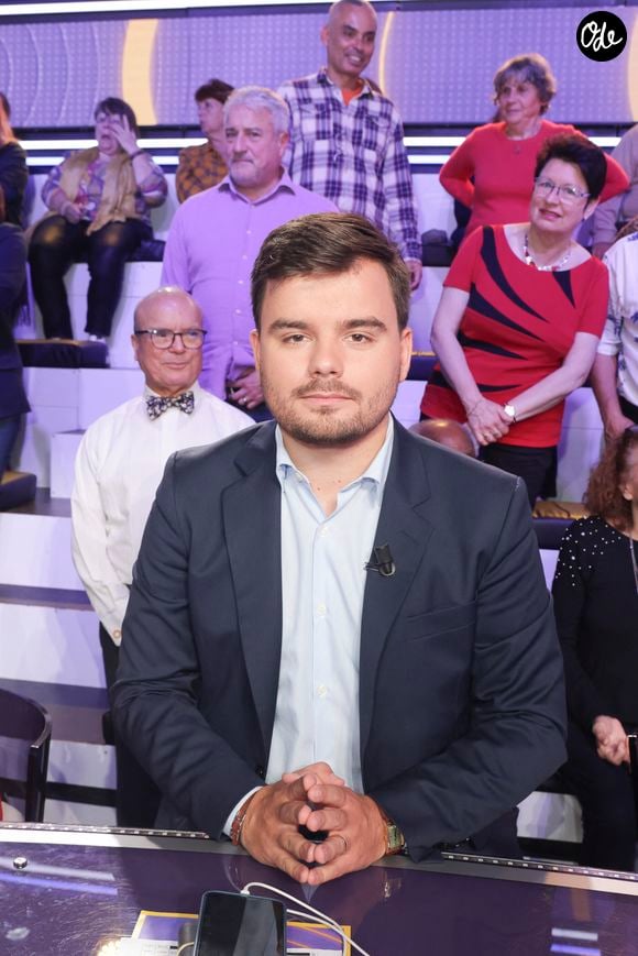 Exclusif - Gauthier Le Bret sur le plateau de l’enregistrement de l’émission « Face à Hanouna » présentée par C.Hanouna et diffusée sur C8 le 12 octobre 2024, à Paris, France, le 10 octobre 2024. © Jack Tribeca / Bestimage