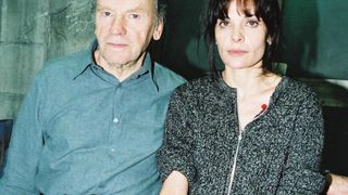 Jean-Louis Trintignant : Pourquoi sa fille Marie Trintignant repose-t-elle avec son père adoptif au Père Lachaise et non avec lui à Nîmes ?