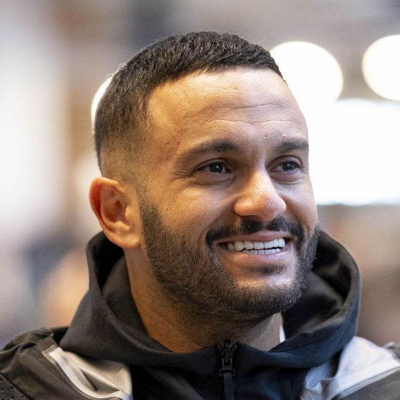 Désormais, il ne participera plus à aucun projet financé par le groupe Canal+

Exclusif - Malik Bentalha - Match Team Mont de Marsan Vs Team UNICEF France au stade André et Guy Boniface à Mont de Marsan le 23 mars 2024.
© Pierre Perusseau / Bestimage