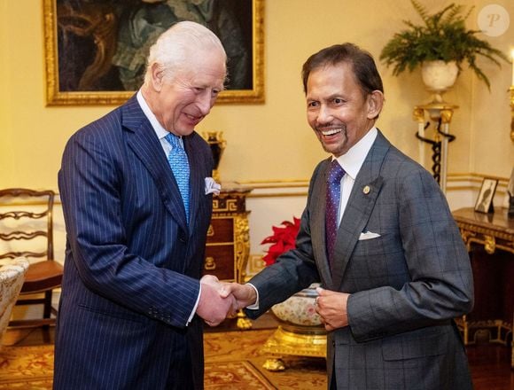 Le roi Charles III d'Angleterre reçoit le sultan de Brunei à Buckingham, Londres le 18 décembre 2024. ALPHA AGENCY / BESTIMAGE