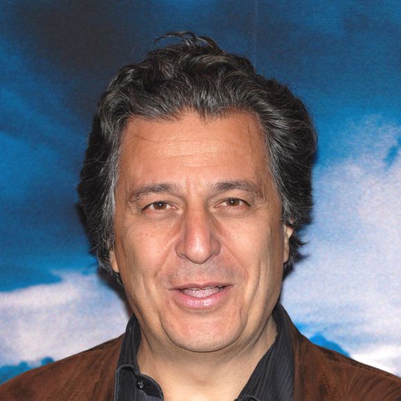 Christian Clavier pose pour des photos alors qu'il arrive à la première de 'Harry Potter et l'Ordre du Phénix', qui s'est tenue au Gaumont Marignan à Paris, France, le 4 juillet 2007. Photo by Guignebourg-Khayat/ABACAPRESS.COM