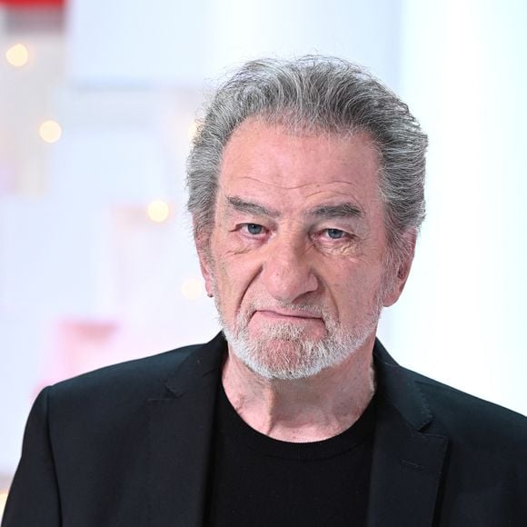 Eddy Mitchell va être récompensé d'un trophée d'honneur lors de la prochaine cérémonie des Victoires de la musique. 
Eddy Mitchell - Enregistrement de l'émission "Vivement Dimanche prochain" présentée par M.Drucker et diffusée sur France 2. 
© Guillaume Gaffiot / Bestimage