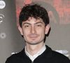 "Une fois les caméras coupées, je me suis approché par deux fois d’Anne-Élisabeth pour lui faire un câlin et elle m’a repoussé devant tout le monde, a assuré Théo Fernandez. On aurait aimé que tout se passe bien pour célébrer cela ensemble."

Théo Fernandez - 2e édition du Festival International des Jeunes Acteurs et Actrices (FIJA) au cinéma UGC Bercy à Paris le 11 avril 2025. © Coadic Guirec / Bestimage