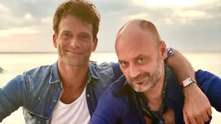 Augustin Trapenard épanoui auprès de son beau compagnon Numa Privat, il évoque le sentiment amoureux : "Quand ça nous prend c'est inouï"