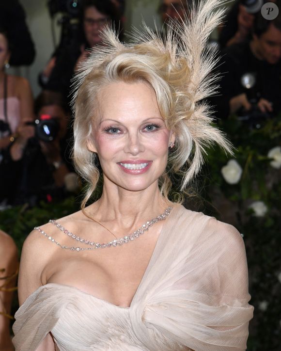 Pamela Anderson au Met Gala à New York. (Credit Image: © Photo Image Press via ZUMA Press Wire)
