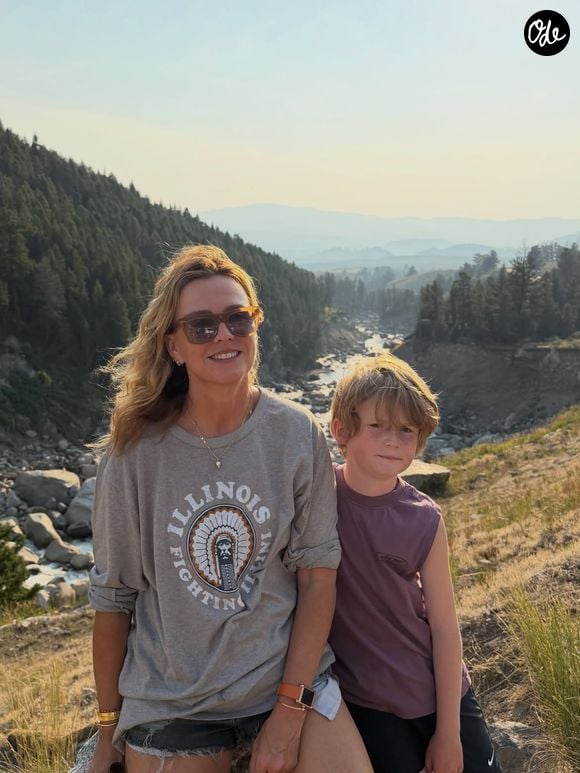 La petite tribu a notamment traversé le Colorado, le Wyoming et le Montana.

L'animatrice Marine Vignes, mère de la fille aînée de Nagui, en vacances en famille à Yellowstone.