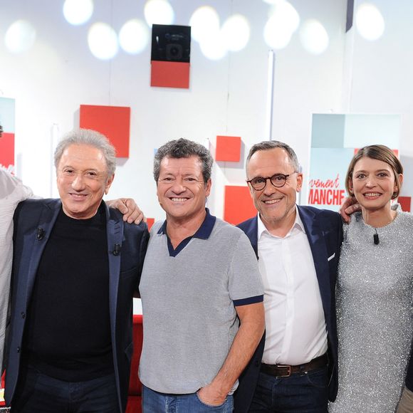 Exclusif - Eric Carriere, Michel Drucker, Francis Ginibre, Emmanuel Chaunu, Priscilla Picardat et Romain Brard - Enregistrement de l'émission "Vivement dimanche" au studio Rive gauche, le 18 mars 2025, présentée par M.Drucker, et diffusée le 23 mars 2025 sur France 3. 
© Guillaume Gaffiot / Bestimage