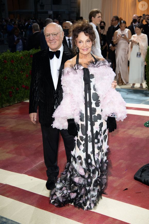 Il parle d'un amour "unique et complet", affirmant au passage qu'ils étaient "destinés l'un à l'autre".

Diane von Furstenberg et Barry Diller assistent au 2022 Met Gala Celebrating "In America : An Anthology of Fashion" au Metropolitan Museum of Art le 02 mai 2022 à New York City, USA. Photo by DNphotography/ABACAPRESS.COM