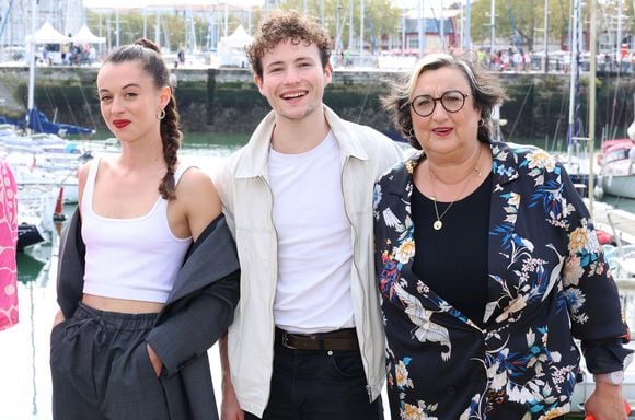 Samy Gharbi, Camille Genou,Dimitri Fouque, Catherine Benguigui au photocall de la série "Demain Nous Appartient" lors de la 25ème édition du Festival de la fiction de la Rochelle, France, le 16 septembre 2023. © Denis Guignebourg/BestImage