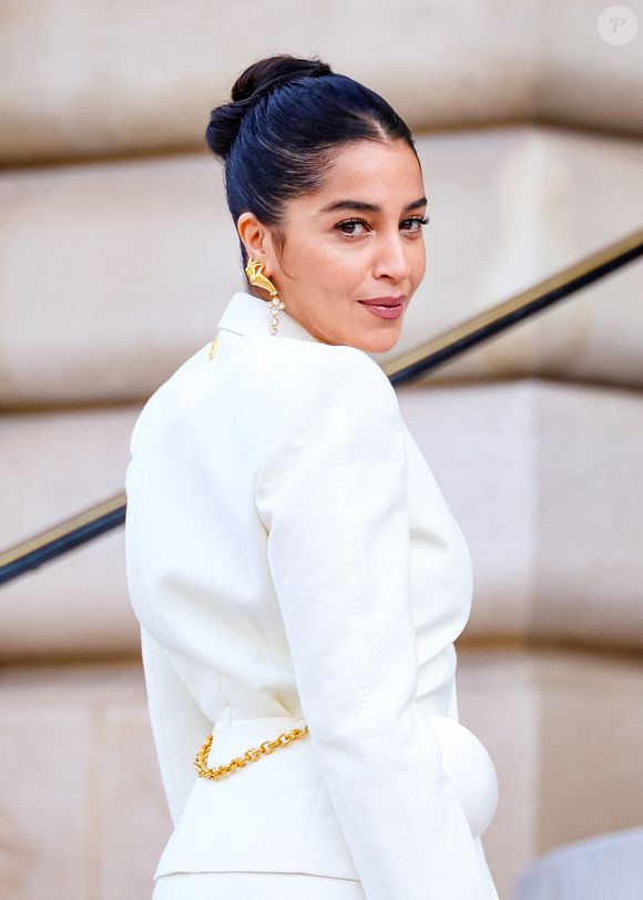 Leïla Bekhti - Arrivées des célébrités au défilé Schiaparelli "Collection Haute Couture Printemps/Eté 2026" lors de la Fashion Week de Paris (PFW), au Petit Palais à Paris, France, le 26 janvier 2026. © Denis Guignebourg/Bestimage