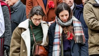 “D’un mauvais goût terrible” : Gabrièle et Pia, les filles de Catherine Laborde, ne digèrent pas la décision prise par le mari de leur mère