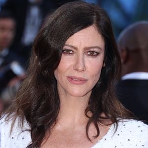 Anna Mouglalis - Montée des marches du film « Megalopolis » lors du 77ème Festival International du Film de Cannes, au Palais des Festivals à Cannes. Le 16 mai 2024