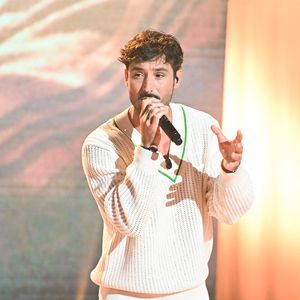 Exclusif - Jérémy Frérot - Enregistrement de l'émission "Vivement dimanche" au studio Gabriel, présentée par M.Drucker, et diffusée sur France 3 le 15 juin 2025. 
© Guillaume Gaffiot / Bestimage