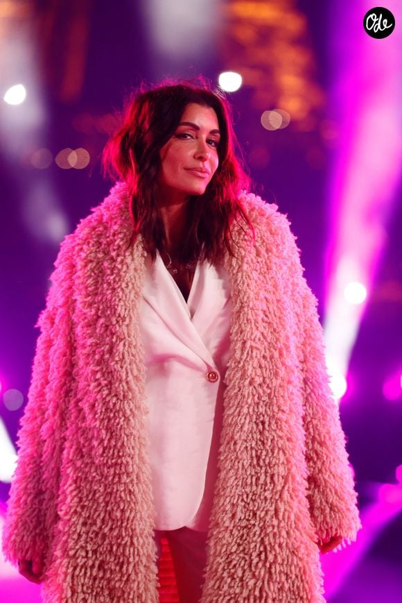 Le comédien a partagé la vie de Jenifer pendant plusieurs années

Exclusif - Jenifer Bartoli - Tournage de l'émission "La grande soirée du 31 décembre de Paris" au Musée du Quai Branly à Paris, diffusée le 31 décembre sur France 2
© Christophe Clovis / Bestimage