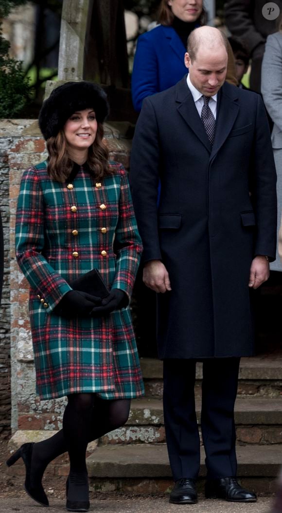 Le prince William et Catherine Kate Middleton, la duchesse de Cambridge enceinte - La famille royale d'Angleterre arrive à la messe de Noël à l'église Sainte-Marie-Madeleine à Sandringham, le 25 décembre 2017. AGENCE / BESTIMAGE