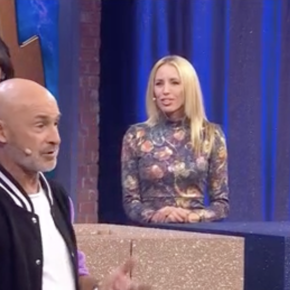 Et de conclure : "Ma carrière de danseuse a pris fin". 

Capture d'écran du Bigdil du vendredi 24 janvier 2025 sur RMC Story avec Vincent Lagaf' à l'animation.