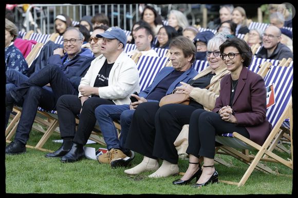 Exclusif - Rachida Dati assiste à la soirée de clôture de la 23e édition du Festival du 7ème Art dans le 7e, suivi de la projection d' "Un p'tit truc en plus", en présence notamment d'Arnaud Toupense, l'un des comédiens. Paris, Place Vauban. Le 6 juin 2025. © Alain Guizard / Bestimage