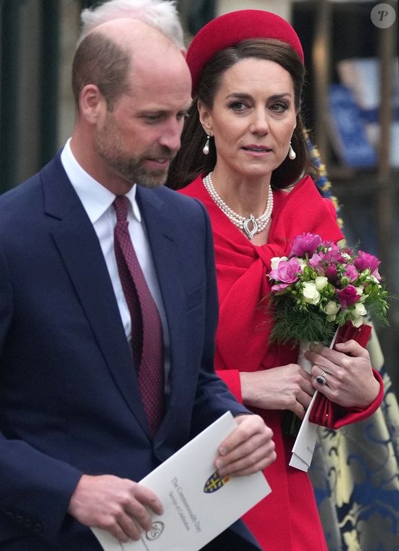 Comme l'ont rappelé nos confrères de "Hello", les intéressés - via la Royal Foundation - accorderont deux subventions à deux espaces communautaires de cette grande île des Hébrides intérieures. 

Le prince William, prince de Galles, et Catherine (Kate) Middleton, princesse de Galles - La famille royale d'Angleterre célèbre le 76ème Commonwealth Day à l'abbaye de Westminster à Londres le 10 mars 2025. (Julien Burton / Bestimage).