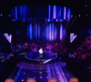 À seulement 21 ans, la jeune chanteuse a cependant pris une décision radicale : quitter le télé-crochet de TF1 avant même l’étape des Performances.

Alice dans l'émission "The Voice" TF1