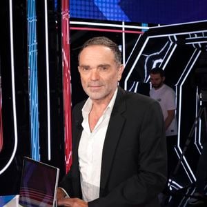 Exclusif - Yann Moix, sur le plateau de l’émission « Pascale, Eric, Yann et les autres » présentée par P. de la Tour du Pin et diffusée en direct sur C8, Paris, France, le 03 septembre 2024. © Jack Tribeca / Bestimage