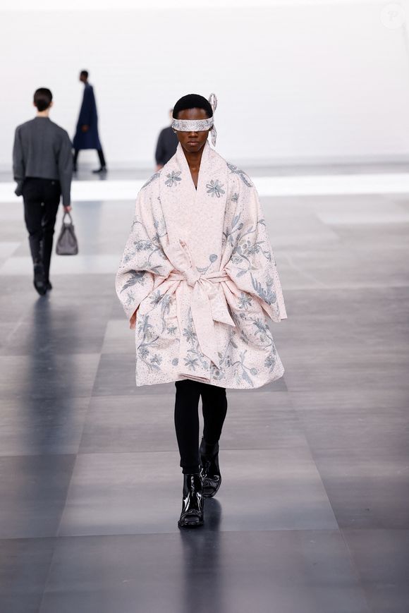 Défilé Dior Homme à l'École-Militaire lors de la semaine de la mode masculine automne/hiver 2025-2026 à Paris, France, le 24 janvier 2025.