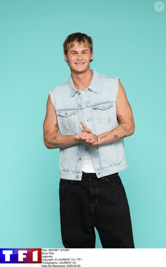 Photo officielle d'Adrien, candidat de "Secret Story"