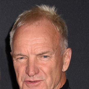 Sting a également surpris ses fans en annonçant qu’il ne laissera aucun héritage à ses six enfants, estimant que cela ne leur rendrait pas service. 

Sting - Les célébrités à la soirée Wayuu Taya Foundation's 20th Anniversary Gala à New York, le 30 octobre 2023. Photo Press Service / BESTIMAGE