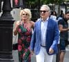 Sophie Davant et son compagnon William Leymergie - Mariage de Claude Lelouch à la mairie du 18ème à Paris. Le 17 juin 2023 (Agence / Bestimage).
