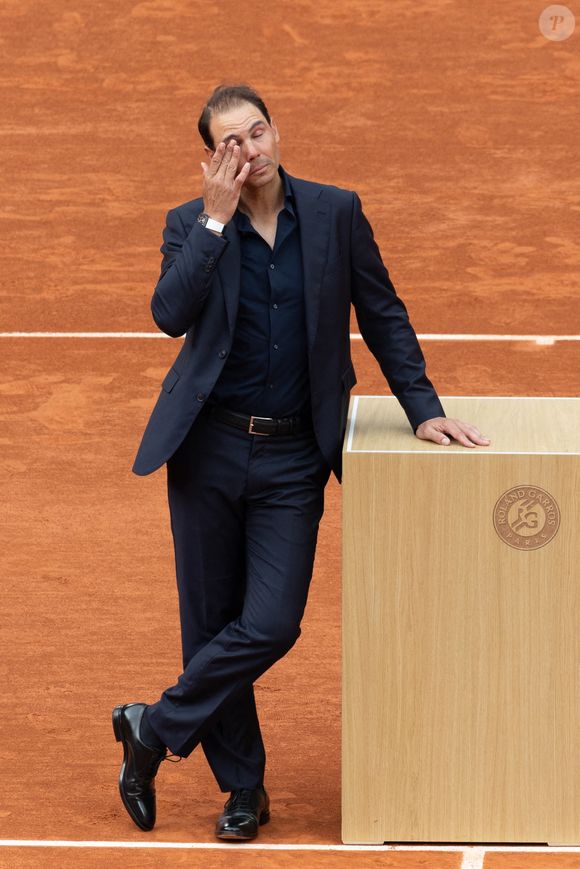 Hommage à Rafael Nadal lors des Internationaux de France 2025 à Roland Garros le 25 mai 2025 à Paris, France. Photo par Nasser Berzane/ABACAPRESS.COM