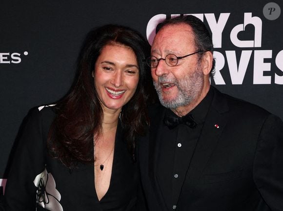 Jean Reno et Zofia Borucka assistent au Gala City Harvest au restaurant Cipriani à New York, NY le 22 avril 2025. Photo par Charles Guerin/ABACAPRESS.COM