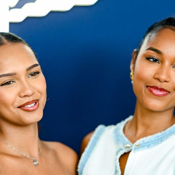 Indira Ampiot, Miss France 2023 et Clémence Botino, Miss France 2020 dans l'espace VIP, le Pavillon Eiffel, lors de la 12ème édition Longines Paris Eiffel Jumping au pied de la Tour Eiffel sur le Champ-de-Mars à Paris, France, le 20 juin 2026. © Perusseau-Veeren/Bestimage