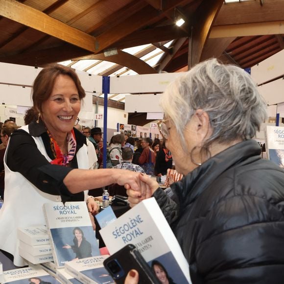 Ségolène Royal à la Hall Georges Brassens de Brive-la-Gaillarde pour la 43 ème Foire du Livre de Brive, le 8 novembre 2025. © Jean-Marc Lhomer/Bestimage