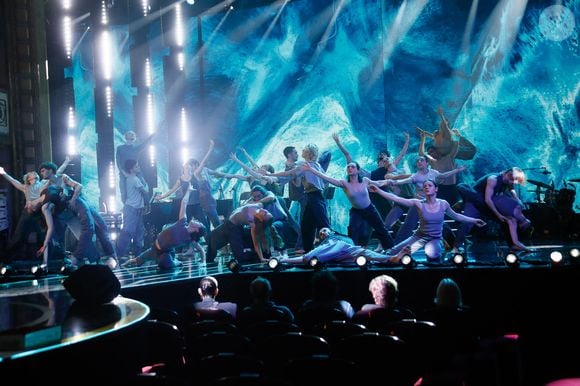 Exclusif - Danseurs du théâtre du corps Pietragalla - Derouault lors de l'enregistrement de l'émission "Serge Lama, le dernier rappel" présentée par F. Bollaert, diffusée le vendredi 21 novembre 2025 sur France 3 à 21h10, au théâtre Marigny à Paris, France, le 29 avril 2025. © Clovis-Moreau/Bestimage